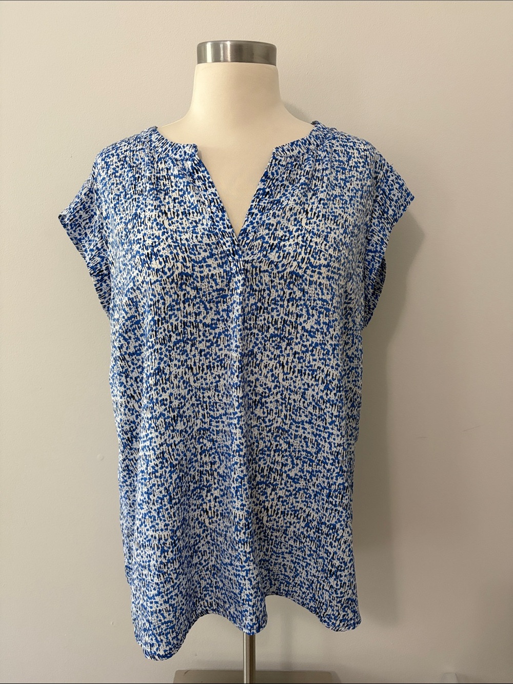 Hilary Radley Blue White Black Splatter Print Split-Neck Tunic L Office Church
